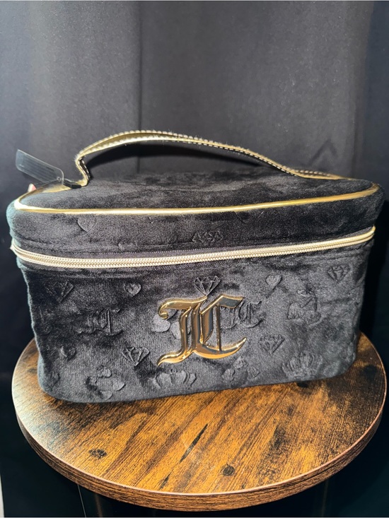 Juicy Couture Handbags - Juicy Couture Black Velvet and Pink Satin-Lined Cosmetic Case NWT